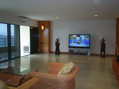 pic Beach front Condo for Sale.