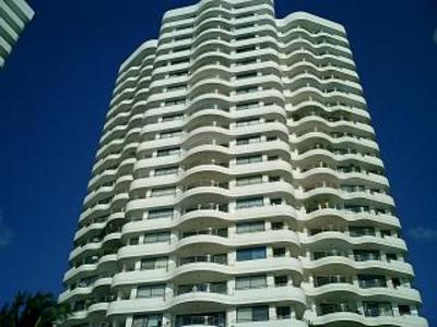 pic Exclusive Royal Cliff Condo