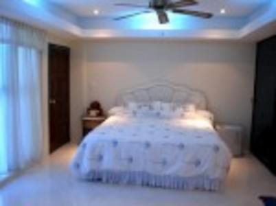 pic 70 sqm condo for sale 