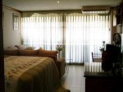 pic 36 sqm condo on 4th floor 