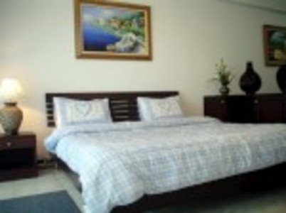 pic 67 sqm  condo on 13th floor for rent 