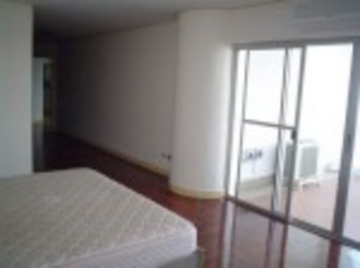 pic 165 sqm condo for sale on 8th floor 