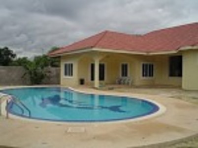 pic 4  bedroom/bathroom house for sale 