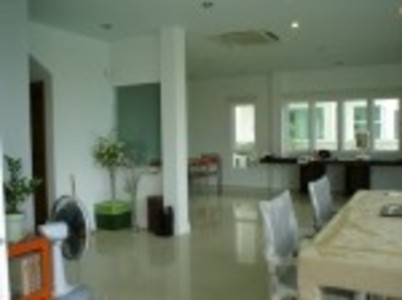 pic 3 Bedrooms  house for sale 