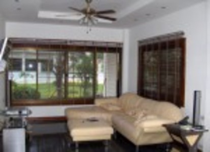 pic 220 sqm house for sale 