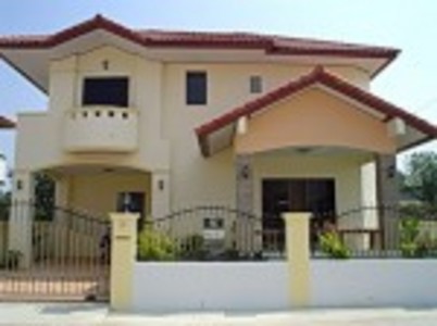 pic 2 storey house with 3 bedrooms