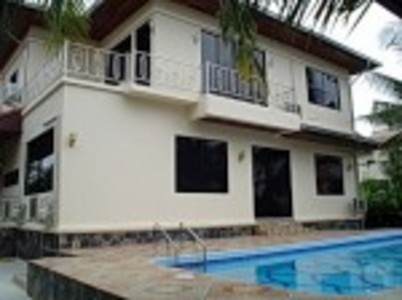 pic 350 sqm house for rent 