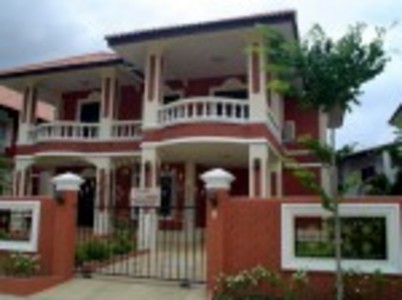 pic Exterior Size 70 Twah House for sale 