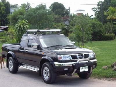 pic  NISSAN FRONTIER 4WD 2002