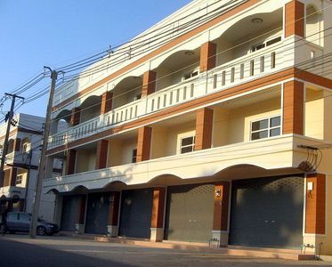 pic 2 storey house in Chalong for rent 