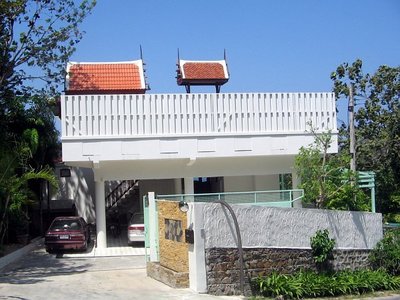 pic Seaview and private living on the hill