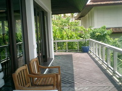 pic Villa guest services include reservation
