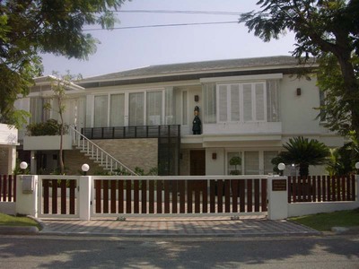 pic BEAUTIFULLY PRESENTED HOUSE