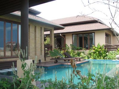 pic Balinese inspired villas