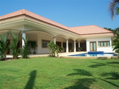 pic Belgrave Villas 