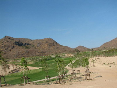 pic Stunning views of the golf course