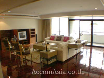 pic The decor and furnishing are delightful 
