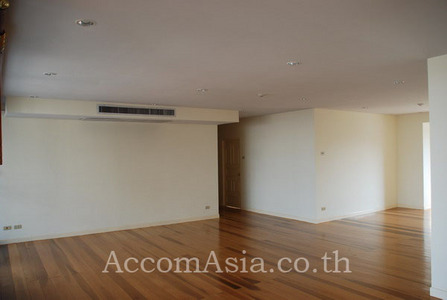 pic Low rise Condominium