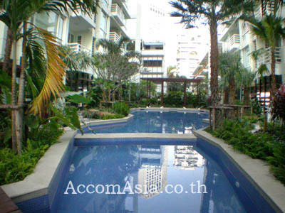 pic  Low rise Condominium in Prime Location