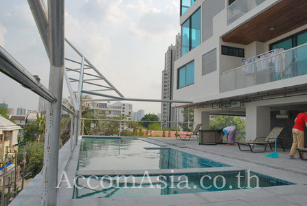 pic  Brand New Condominium