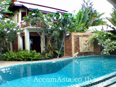 pic ORIENTAL MODERN with private pool