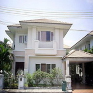 pic 2-Bedroom House for Rent