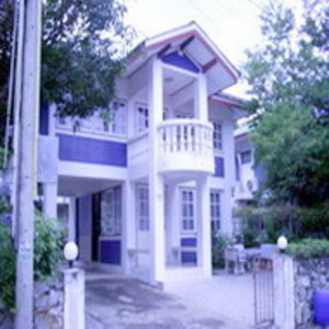 pic Beautiful 2-Storey House for Sale.