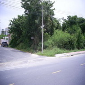 pic Land For Sale.At the corner of Pratamnak