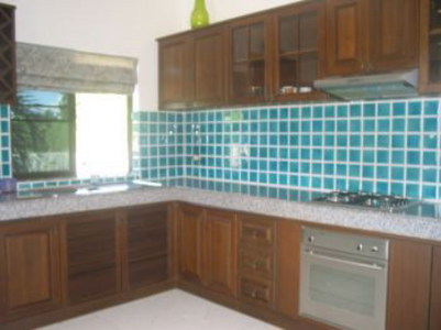 pic 3BED ROOS HOUSE FOR RENT MABPRACHAN AREA