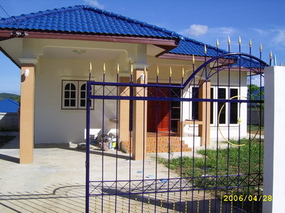 pic 3 Bedrooms - Small Budget House