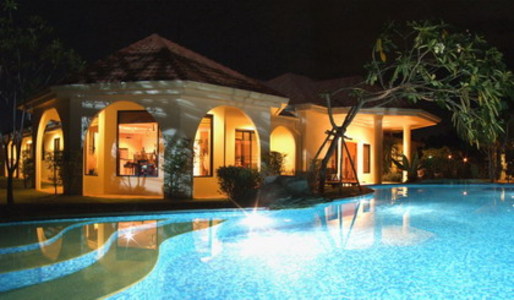 pic FREEWAY VILLAS 