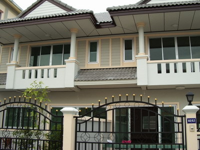 pic Double unit townhouse - Sukhumvit Soi 65