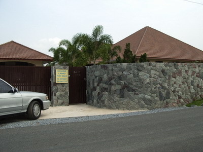 pic Large bungalow near Charknok Reservoir