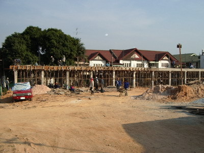 pic 7 new townhouses on Thappraya Road