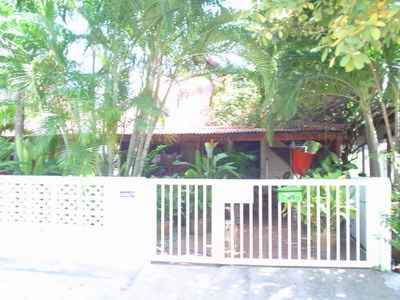pic 2 storey House in Jomtien Palace