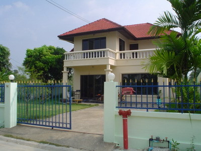 pic Nice single 2 storey house 