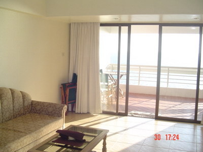 pic Sea View Studio Unit One a High floor.