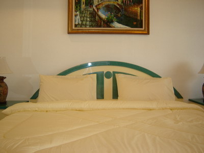 pic Studio unit Ocean front for rent!!