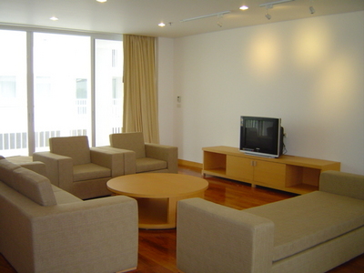 pic 3 Bedrooms 240 sqm Sukhumvit Rd-Ekkamai