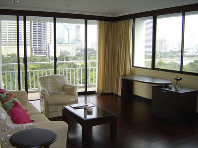 pic 2 Bedrooms Â· 127 sqm Â· Bangkok 