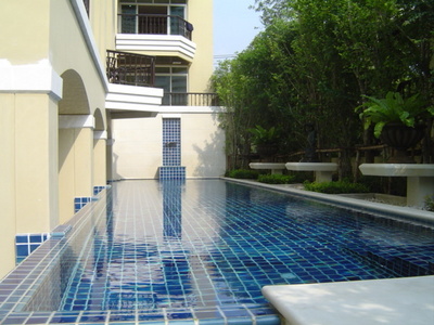 pic  5 Bedrooms Â· 587 sqm Sukhumvit