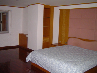 pic 2 Bedrooms Â· 150 sqm Sukhumvit Rd-Nana