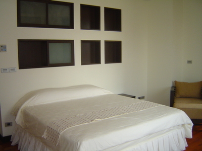 pic 3 Bedrooms Â· 220 sqm Â· Sukhumvit