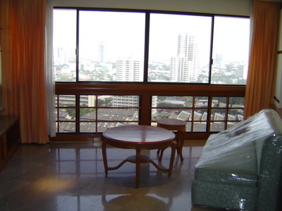 pic 2.5 Bedrooms Â· 115 sqm Â· Bangkok Â· Silom