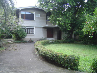 pic A traditional well maintained house 