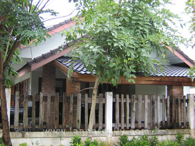 pic Community House