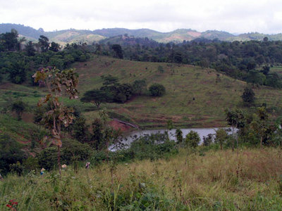 pic 600 Rai with Lake in Mountains