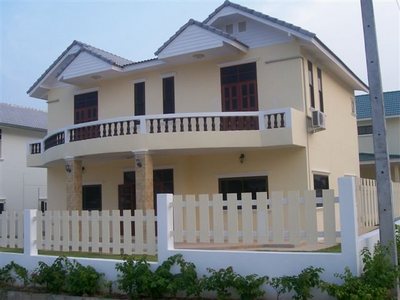 pic very spacious 4  bedroom, 3 bathrooms