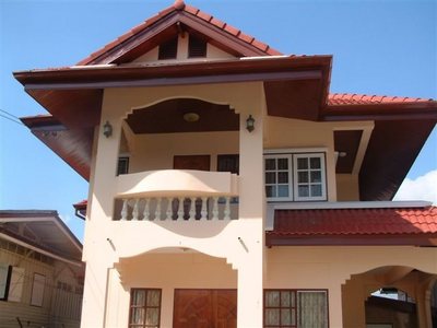pic Lovely two storey house