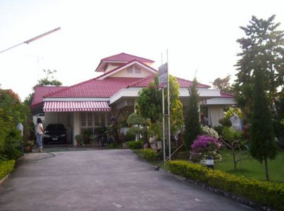 pic lovely 3 bedroom, 4 bathroom house 